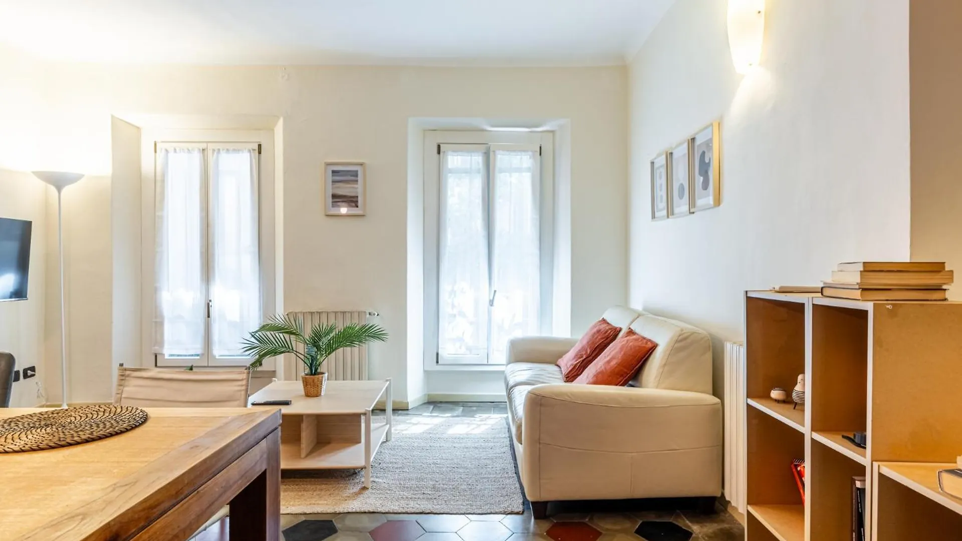 San Gottardo Apartment - Close To Navigli And Duomo Milan Italy
