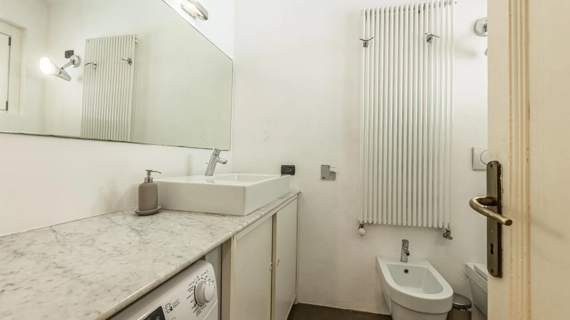 San Gottardo Apartment - Close To Navigli And Duomo Milan Italie